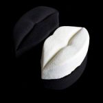 San Valentino: come renderlo meno banale, ma dolce? 9 Una proposta originale per san Valentino? Il doppio dolce della pasticceria parigina Fauchon