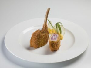 Roberto Conti: costoletta di vitello alla Milanese bernese e patate cristallo