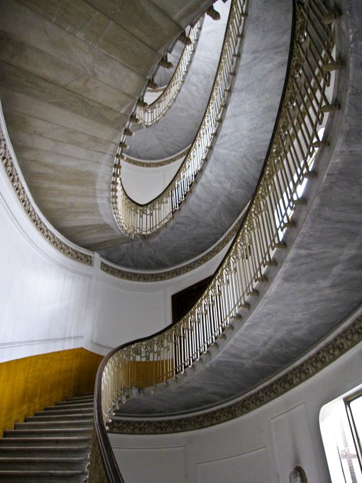 4 palazzi di Napoli...da capogiro! 2 Palazzo Mannajolo, uno dei migliori esempi di architettura liberty a Napoli