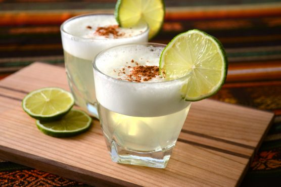 Il Perù in un cocktail: Pisco Sour, il cocktail con 5 ingredienti 2 pisco sur