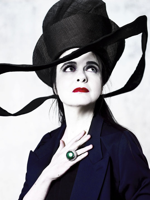 Cibo e cultura: 10 libri da regalare scelti in base a quei gusti che a tavola ci fanno impazzire 5 amelie nothomb