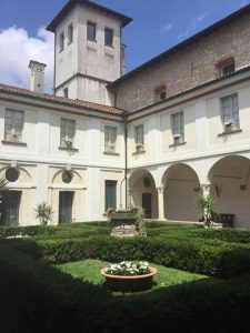 Il vino nato dagli studi del "filosofo agrario" Zierock: Castello degli Angeli 2 Castello degli Angeli