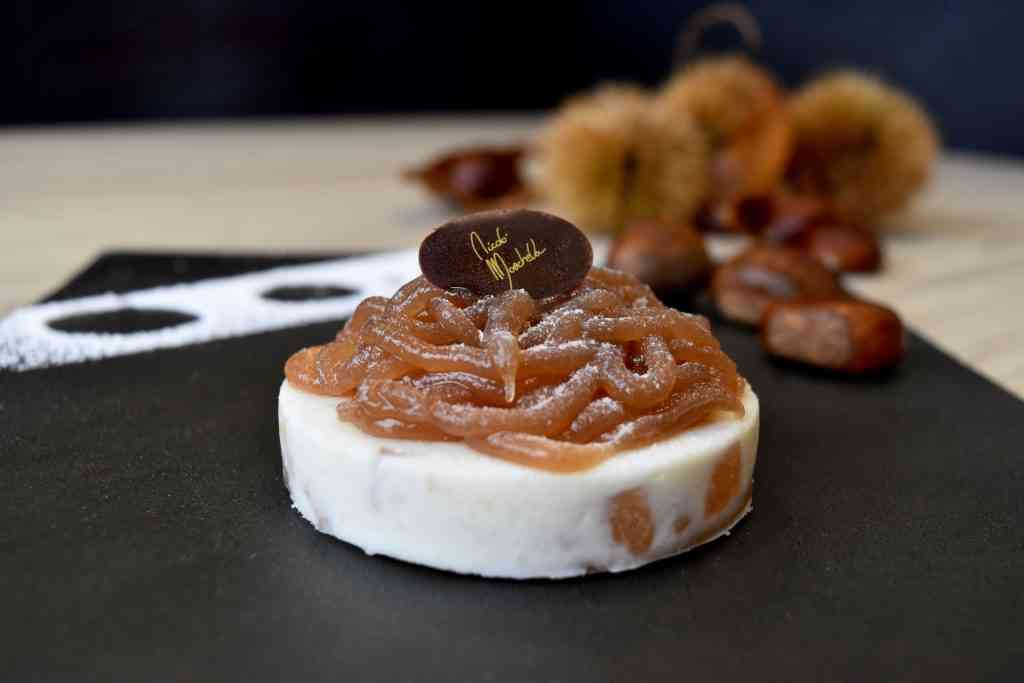 Dolci autunnali: il trionfo del cioccolato e della castagna 30 castagna interpretata da moschella pere e castagne