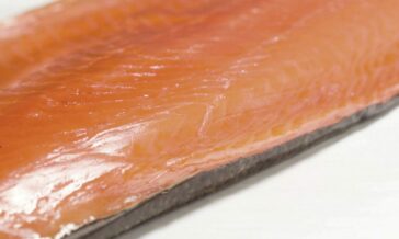 Come scegliere il salmone affumicato per salvaguardare salute e pianeta 2 come scegliere il salmone affumicato