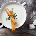 Ricette primaverili: crema di cavolfiore con pane 12 crema di cavolfiore con pane