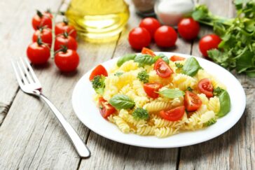 Ricette primaverili: fusilli al pomodoro fresco