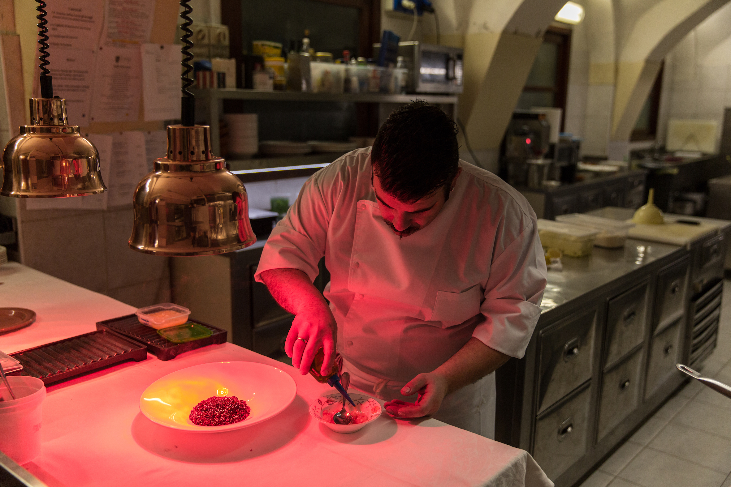 Al ristorante Q33 a Sillavengo, nel novarese, lo chef è Maurizio D'Andretta