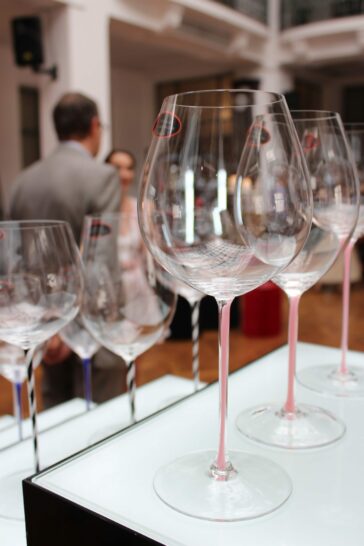Come si sceglie un bicchiere da vino?