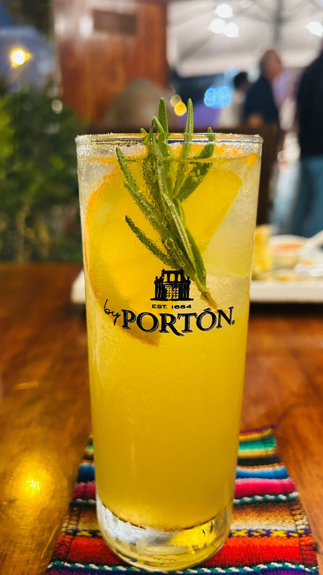 Il Perù in un cocktail: Pisco Sour, il cocktail con 5 ingredienti 1 chilcano bevanda peruviana con il pisco