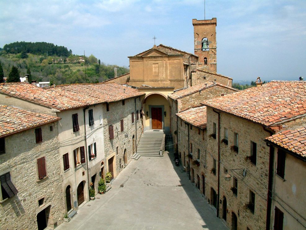 Fare rinascere i borghi si può. Chianni in Toscana, provincia di Pisa