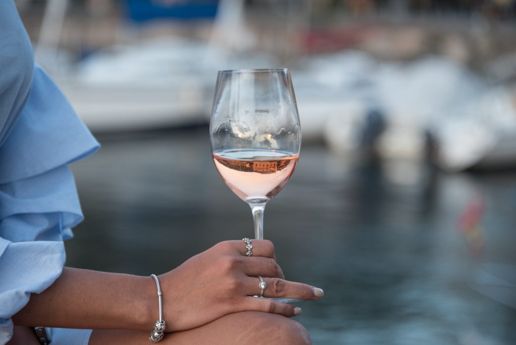 Chiaretto, uno dei vini del lago di Garda più amati dai wine lovers 2 Chiaretto, uno dei vini del lago di Garda: rosé