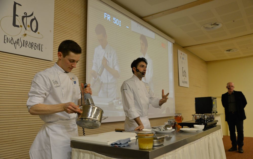 Ai nastri di partenza EGO, Enogastro orbite a Lecce 76 Ai nastri di partenza EGO, Enogastro orbite a Lecce