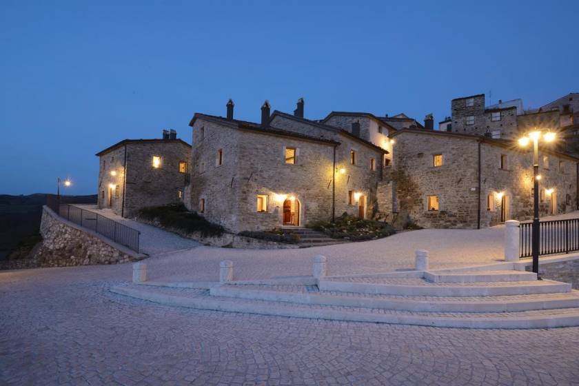 Alberghi diffusi in Molise:Borgotufi