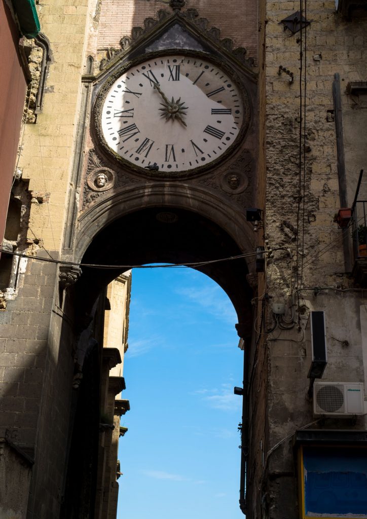 Viaggi per un settembre alla ricerca di cibo e cultura: napoli