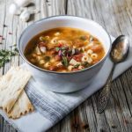 Ricetta antispreco: come fare il minestrone alla lombarda 8 Ricetta antispreco come fare il minestrone