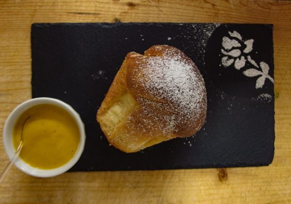 torta delle rose con zabaione