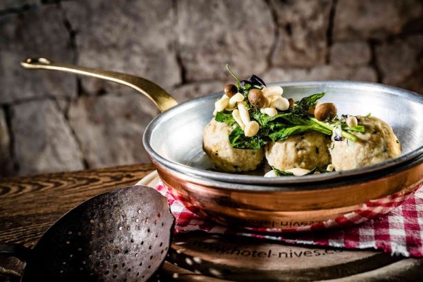 La ricetta dei canederli di formaggio ristorante hotel nives