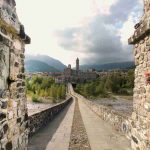 futuro del turismo: esperienze, digitale, sostenibilità, piccoli borghi