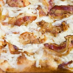 Le 5 pizze straordinarie di Alice Pizza. Ora in modalità take away e delivery 1 5 pizze straordinarie di Alice Pizza: pizza alla gricia