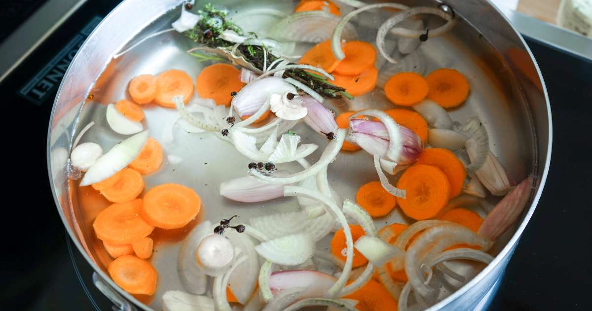 Court-Bouillon: il brodo di cottura per cuocere pesce 7 court-boulllon per cuocere pesce. Alcune ricette