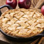 Tendenze food, ecco che cosa mangeremo 11 tendenze food 2022: dai dolci da fare in casa al té fino alla curcuma
