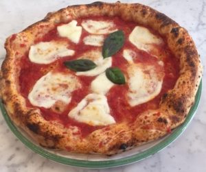 Le ricette italiane più famose nel mondo: quali sono? 4 pizza famelici menu estivo e1626942996353