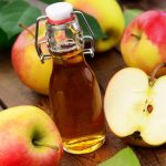 5 benefici dell'aceto di sidro di mele + i miti da sfatare 9 i benefici dell'aceto di sidro di mele e qualche mito da sfatare