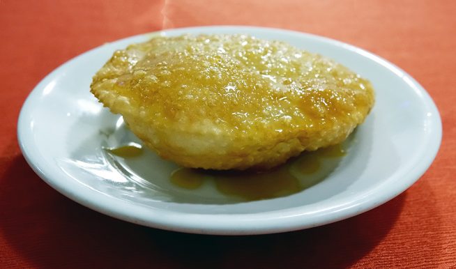 Panettoni e pandori: una lotta all'ultimo morso tra i 2 dolci natalizi 2 seadas dolce sardo natalizio