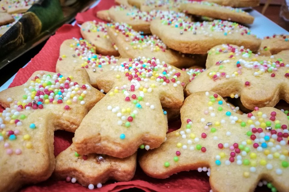 Arriva la Befana 2024, una piccola donna con tanta storia e tanti dolci 2 la ricetta dei befanini per festeggiare la Befana