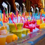 L'ultima ossessione per le bevande colorate e gli Healthy Club 16 bevande colorate e ricche di caffeina, la nuova moda in usa