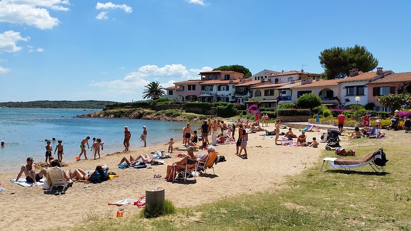 La Sardegna che ci piace: Loiri Porto San Paolo in rete 5 VECCHIO FARO Porto san Paolo