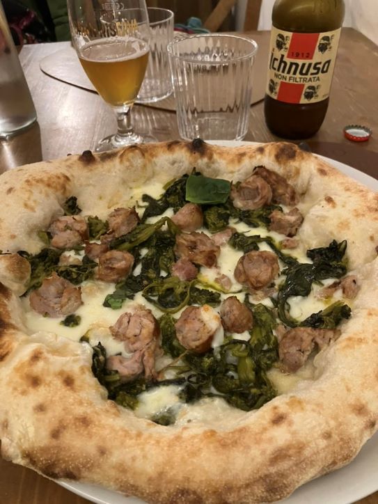 I segreti della pizza: tutta questione di impasto, lievitazione, stesura e cottura 3 pizza bianca napoletana