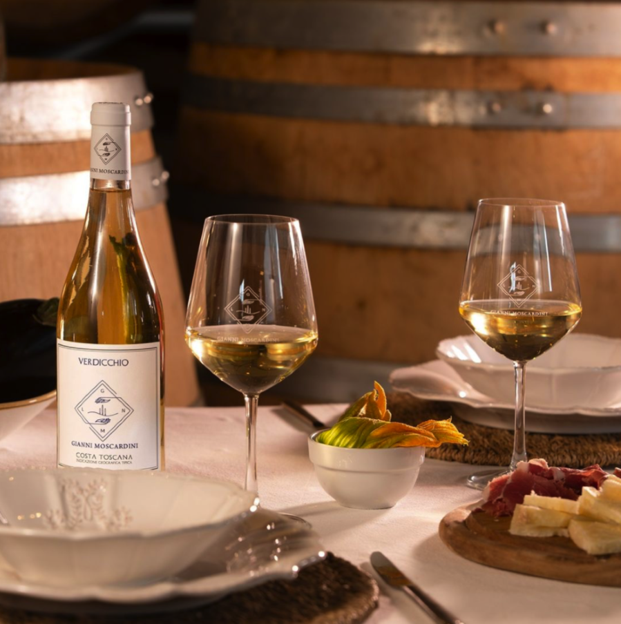 Quattro vini rosati e quattro bianchi da bere in estate 9 Verdicchio Gianni Moscardini