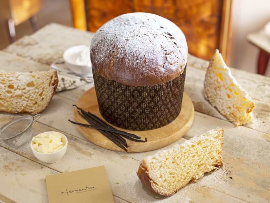 Guida ai regali di Natale 2023: dal panettone al cioccolato 4 Nuvola la rivisitazione del pandoro di Infermentum
