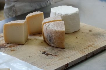 Il formaggio è il re della tavola