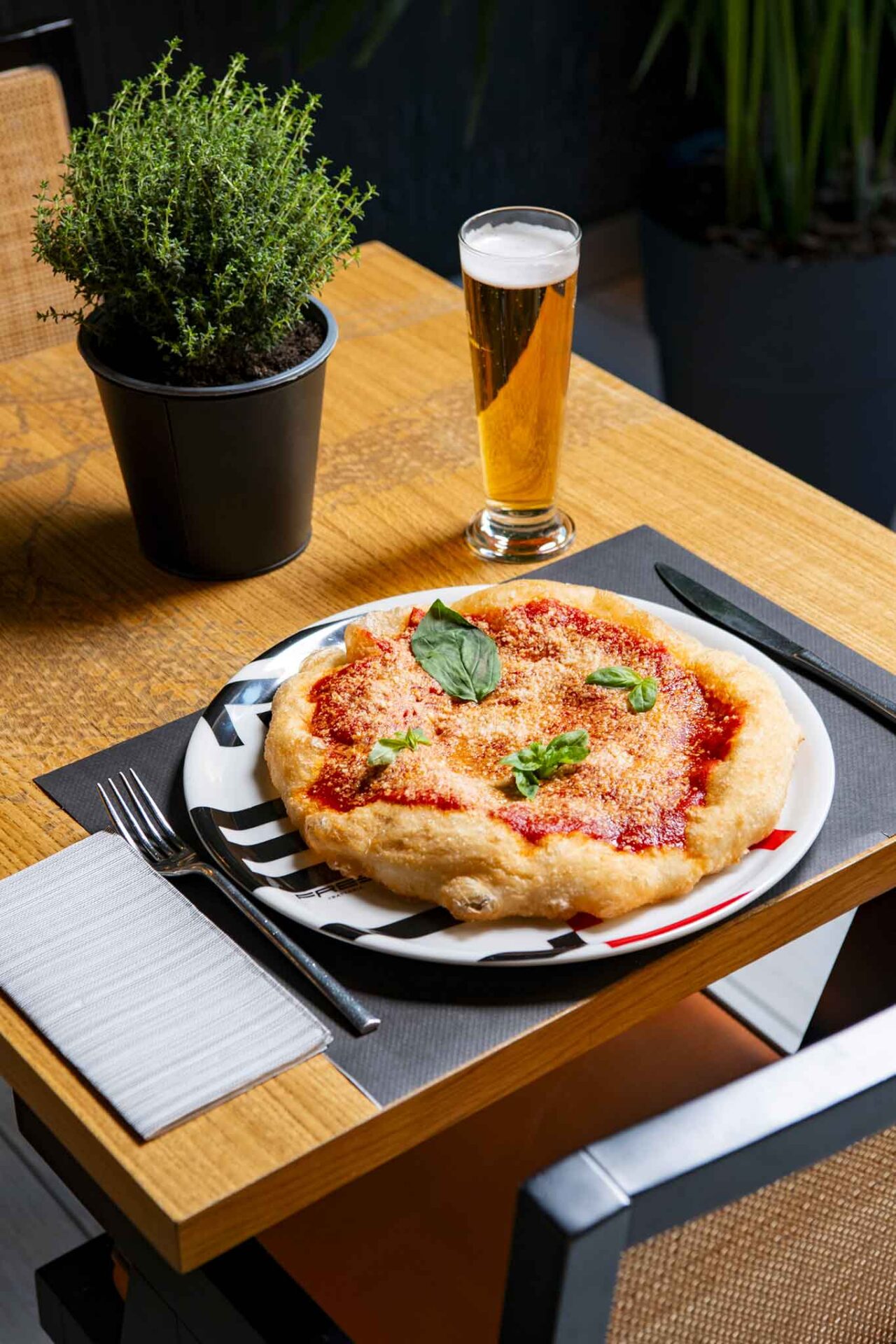 Come abbinare la birra ai piatti: guida completa su bicchieri, conservazione e sapori 2 Fresco Trattoria Cool Neapolitan food