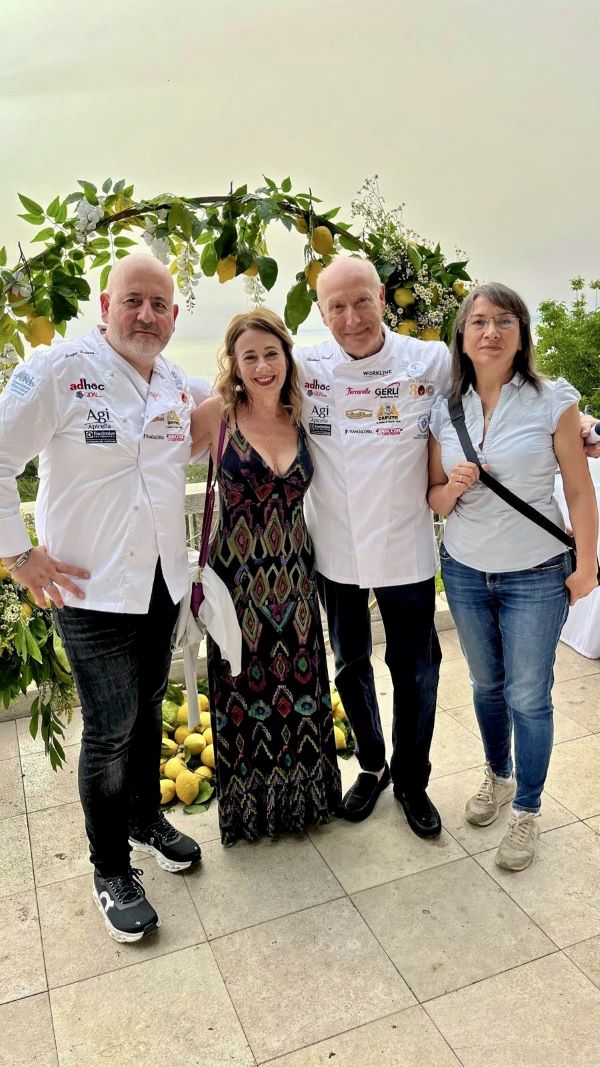 monica viani la tavola dei 300 al taglio del nastro