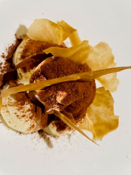 Che cosa ordinare al ristorante Particolare a Milano? 4 piatti di qualità 3 tiramisu ristorante particolare