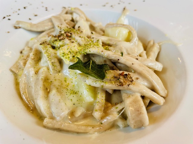 Cibo e cultura a Bormio: piccola guida al Paese delle Meraviglie 3 pizzoccheri piatto tipico di Bormio