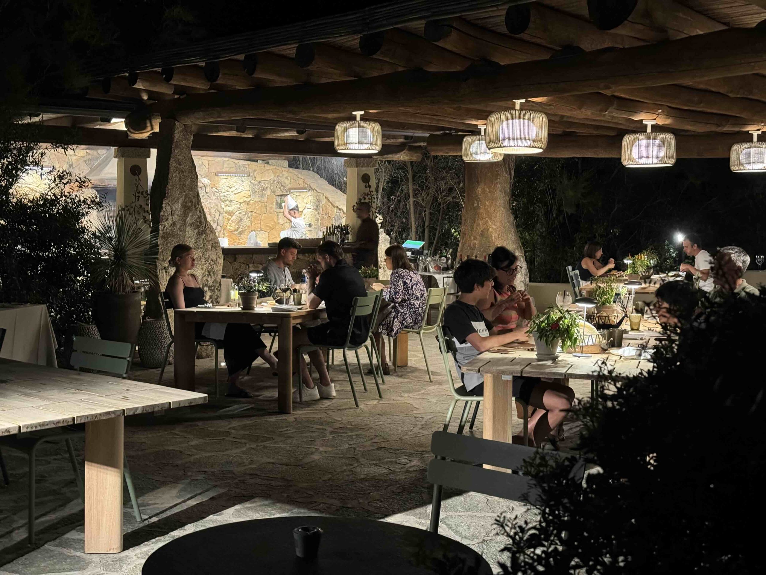 Zinnibiri e la Gallura: una scelta di personalità per un viaggio enogastronomico 3 Zinnibiri ristorante6 scaled