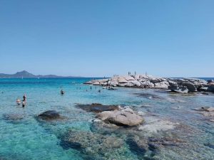 Il Sud della Sardegna, selvaggio e ricco di cibo e cultura: 7 località tra mare ed entroterra 7 scoglio di Peppino nel sud della Sardegna