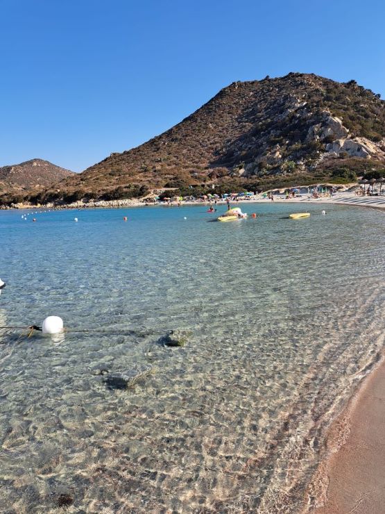 Il Sud della Sardegna, selvaggio e ricco di cibo e cultura: 7 località tra mare ed entroterra 9 spiaggi punta molentis