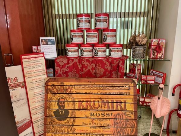 5 città in Piemonte poco note da visitare per il ponte di novembre in nome di cibo e cultura 8 krumiri Rossi Casale Monferrato