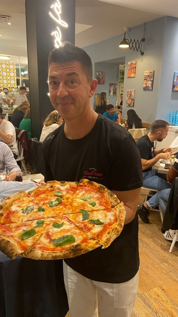 Il pizzaiolo Errico Porzio apre a Milano la sua nuova pizzeria: oltre 50 pizze da gustare! 2 Errico Porzio a Milano
