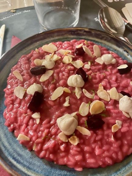 I 2 ristoranti healthy Mediterranea portano la dieta mediterranea a Milano 1 risotto healthy alla barbabietola