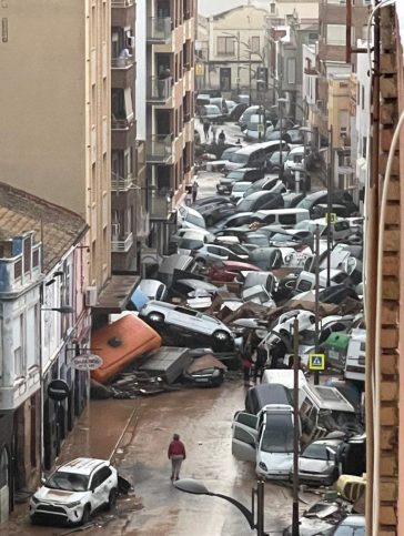 Alluvione a Valencia in Spagna anche centinaia di ristoranti e hotel travolti 9 alluvione a valencia in spagna