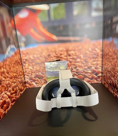 viaggio virtuale nelle piantagioni di cacao nella fabbrica del cioccolato di Rizzi