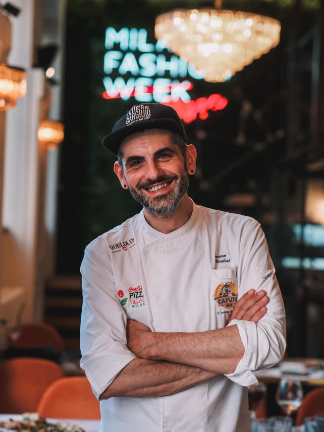 Perché la pizzeria Biga Milano sforna 200 pizze al giorno proponendo la miglior pizza al padellino 4 chef simone nicolosi