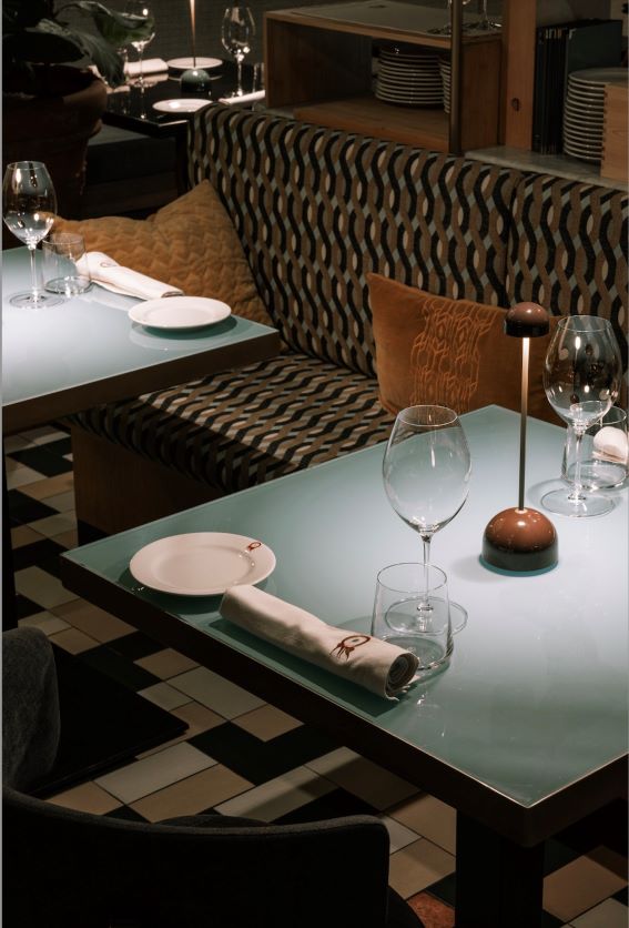 Cosa fare a marzo in Italia: aspettando la Pasqua 5 eventi magici e imperdibili (e non solo!) 19 Uovodiseppia, il ristorante bistrot dello Chef Pino Cuttaia