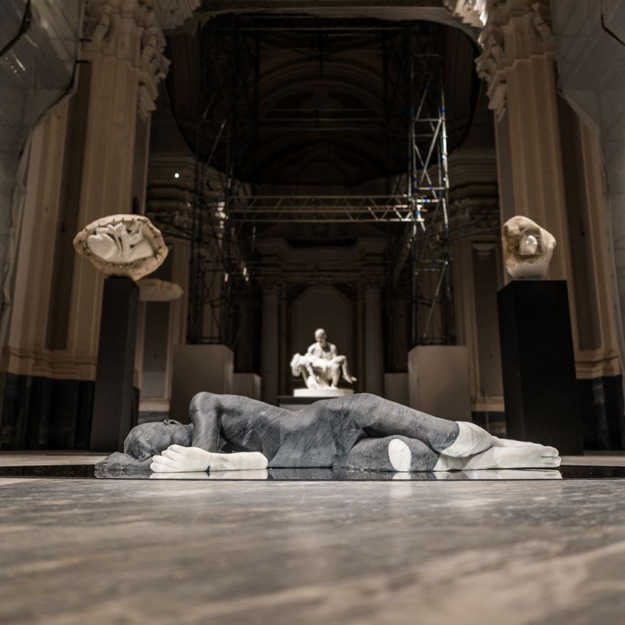 significato dell'opera "Integrazione" di Jago